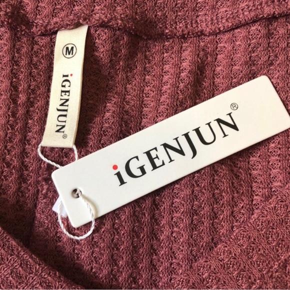 Mauve Waffle Material Slouchy Shrug Top, Size Medium, NWT - Picture 9 of 9